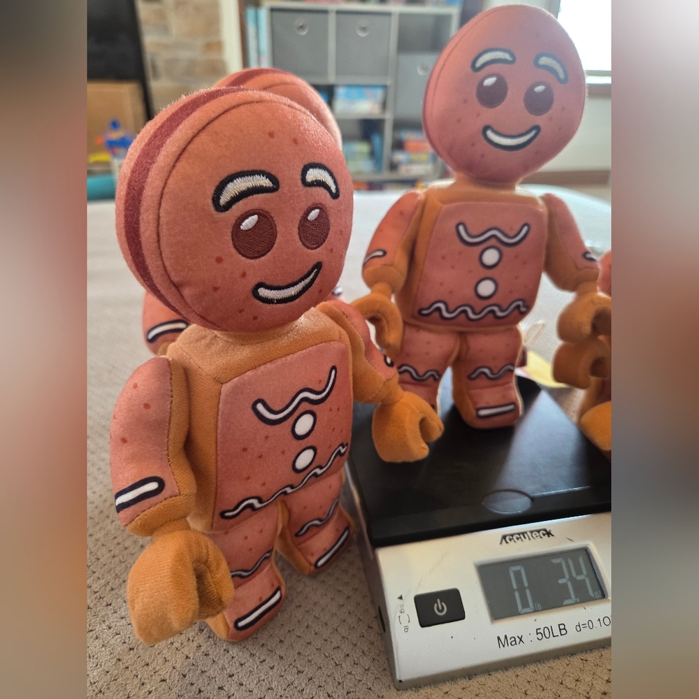 New Gingerbread Lego 9" Plush Collection 2025 172560LL Christmas 2025 Soft Toy - Picture 16 of 16